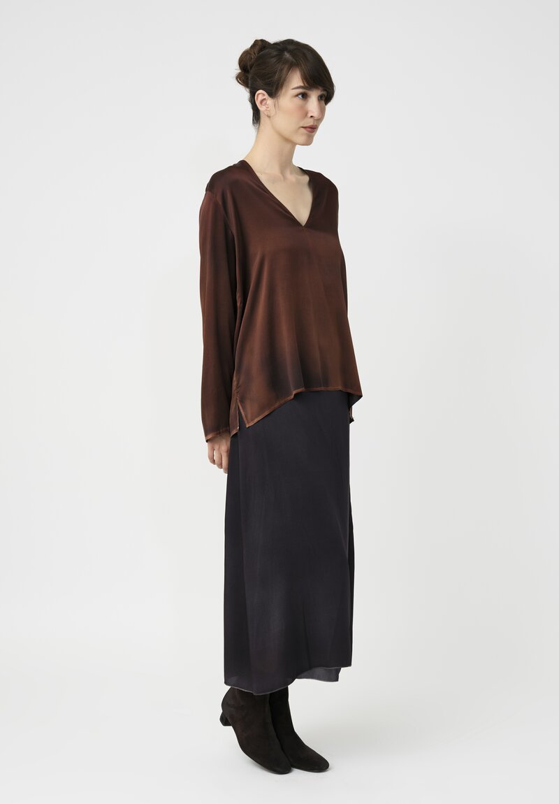 Avant Toi Hand-Painted Silk V-Neck Barchetta Top in Nero Brownie Brown	