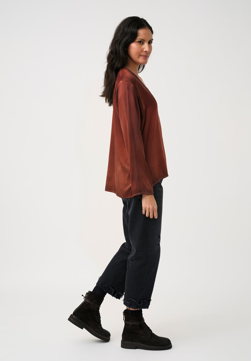 Avant Toi Hand-Painted Silk V-Neck Top in Nero & Cuoio Brown