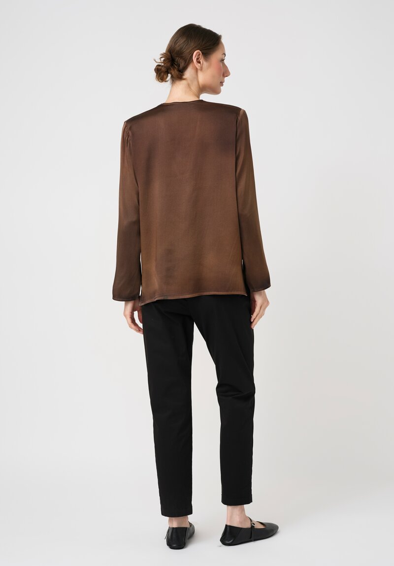 Avant Toi Silk Hand-Painted V-Neck Top in Nero & Sughero Brown