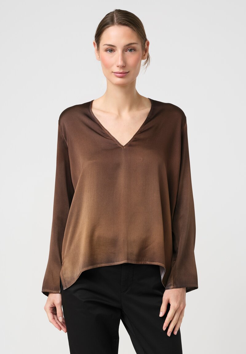 Avant Toi Silk Hand-Painted V-Neck Top in Nero & Sughero Brown