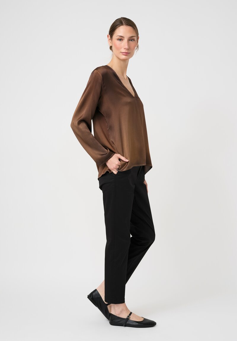 Avant Toi Silk Hand-Painted V-Neck Top in Nero & Sughero Brown