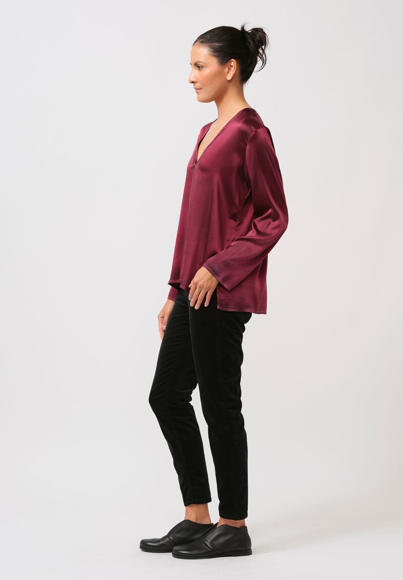 Avant Toi Hand-Painted Silk V-Neck Barchetta Top in Nero Wine Red	