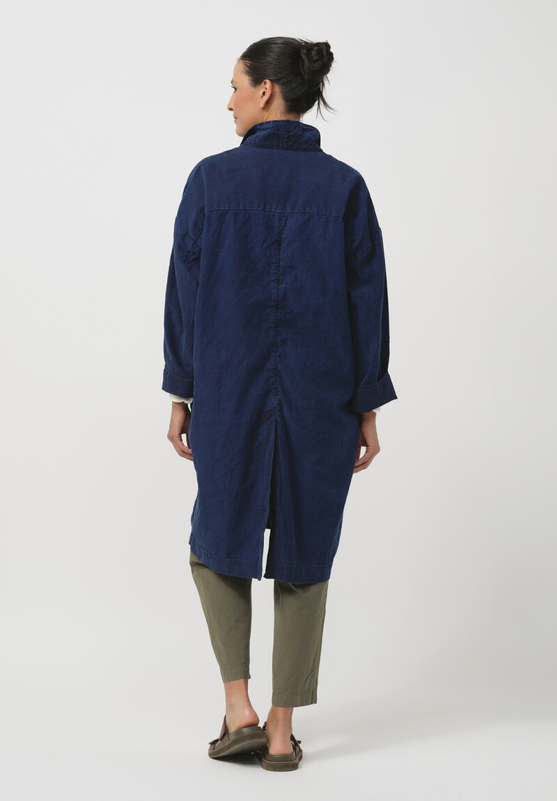 Cottle Silk & Hemp Leaf Vein Reversible Coat in Indigo Blue	