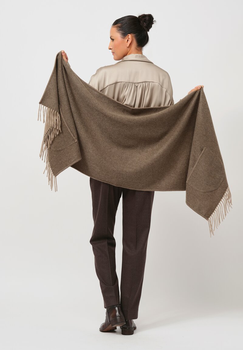 Alonpi Cashmere Diletta Pockets Scarf in Muschio Brown & Natural	