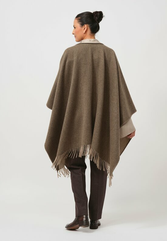 Alonpi Cashmere Mantello Mia Poncho in Muschio Brown	