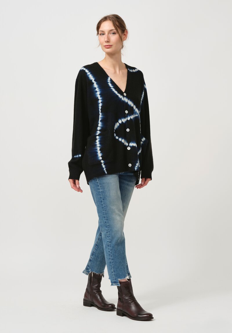 Suzusan Cashmere Mokume Shibori Cardigan in Natural White & Black Line	