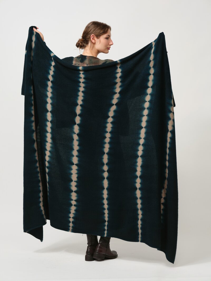 Suzusan Cashmere Shibori Blanket Shawl in Spruce & Coffee Brown	