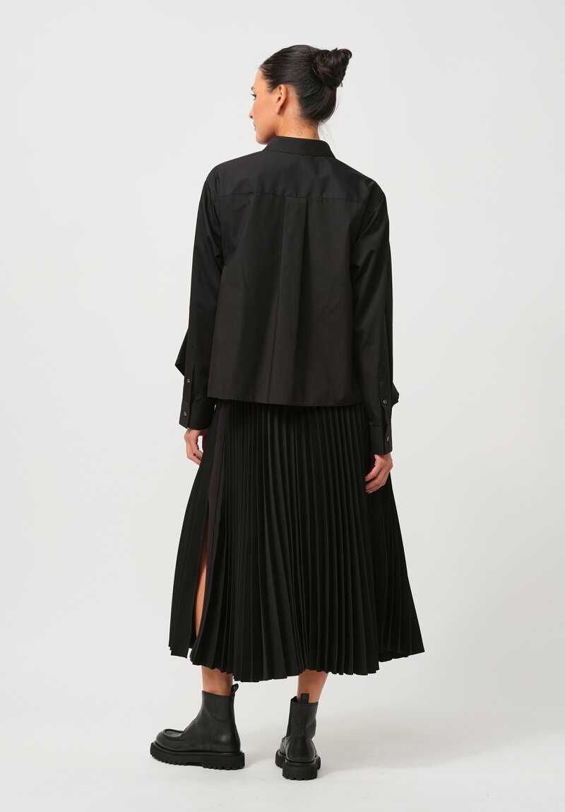 Sacai Cropped Cotton Poplin Swing Shirt in Black