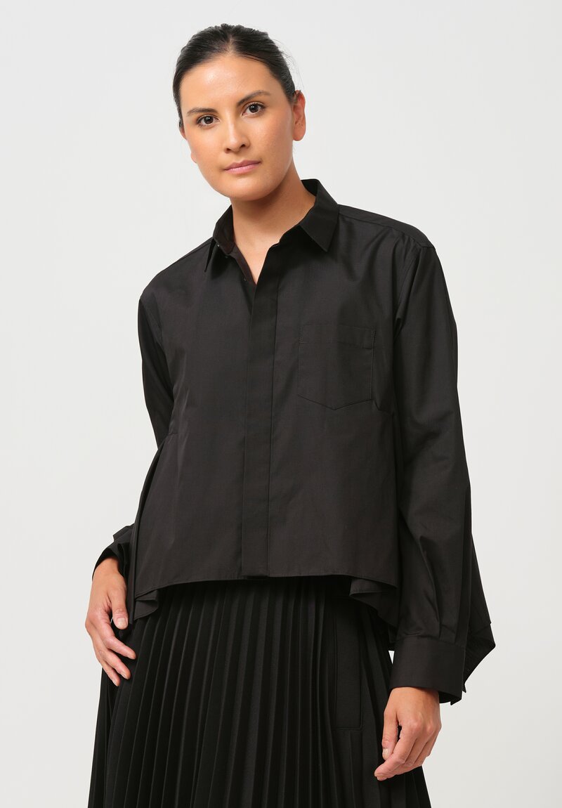 Sacai Cropped Cotton Poplin Swing Shirt in Black