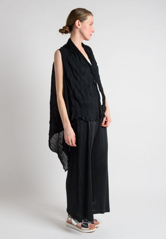Issey Miyake Cauliflower Asymmetrical Flowing Crepe Vest in Black
