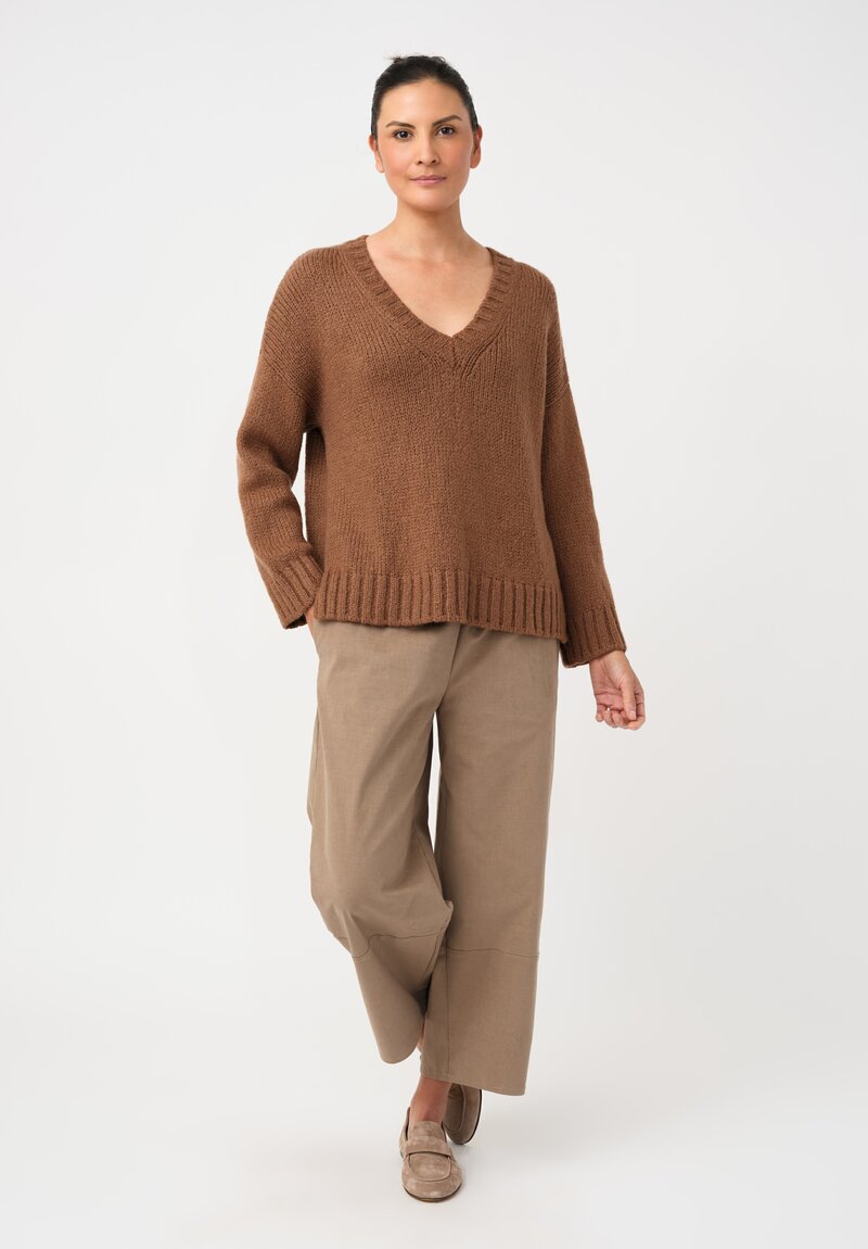 Asciari Cashmere Ferro V-Neck Sweater in Sudan Brown