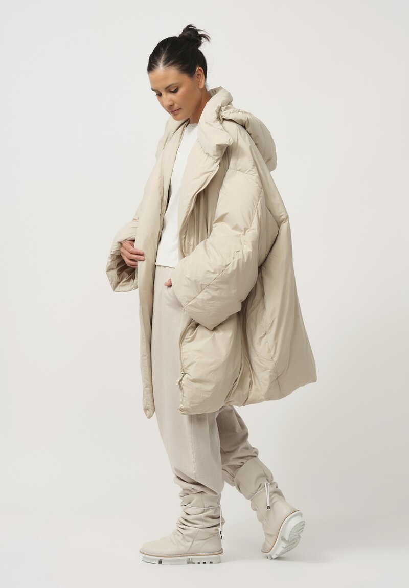 Rundholz Dip Puffer Bell Coat in Eraser White	