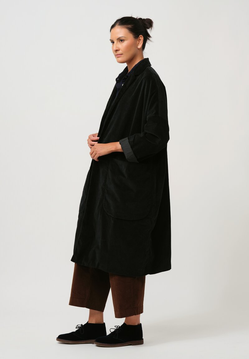 Album di Famiglia Cotton Velvet Loose Coat in Black	