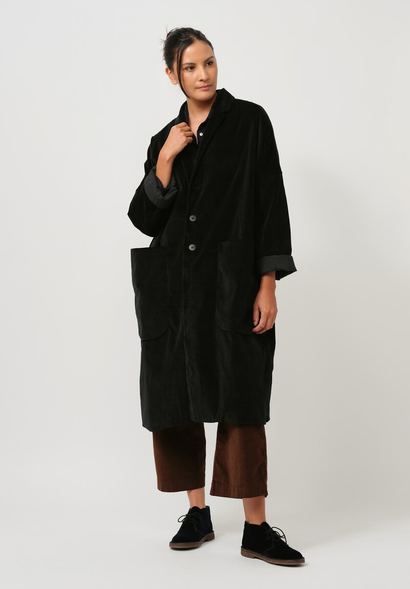 Album di Famiglia Cotton Velvet Loose Coat in Black	