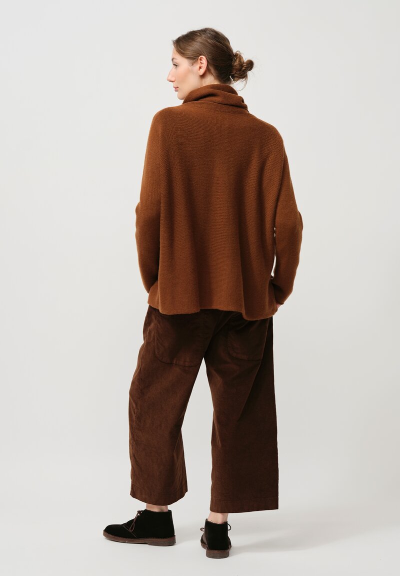 Album di Famiglia Serie Numerata Cashmere Dolcevita Turtleneck in Rust Brown	