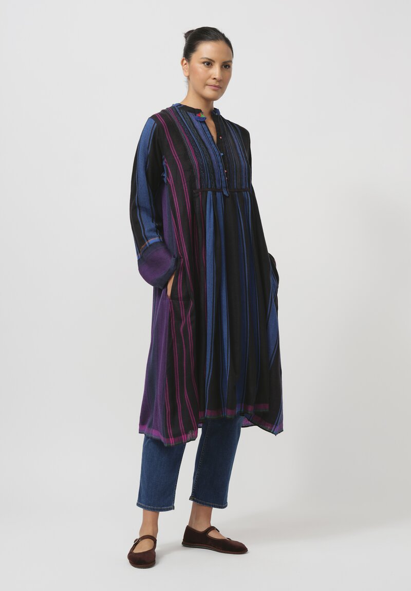 Injiri Handwoven Half-Button Folklore Tunic in Black & Blue	