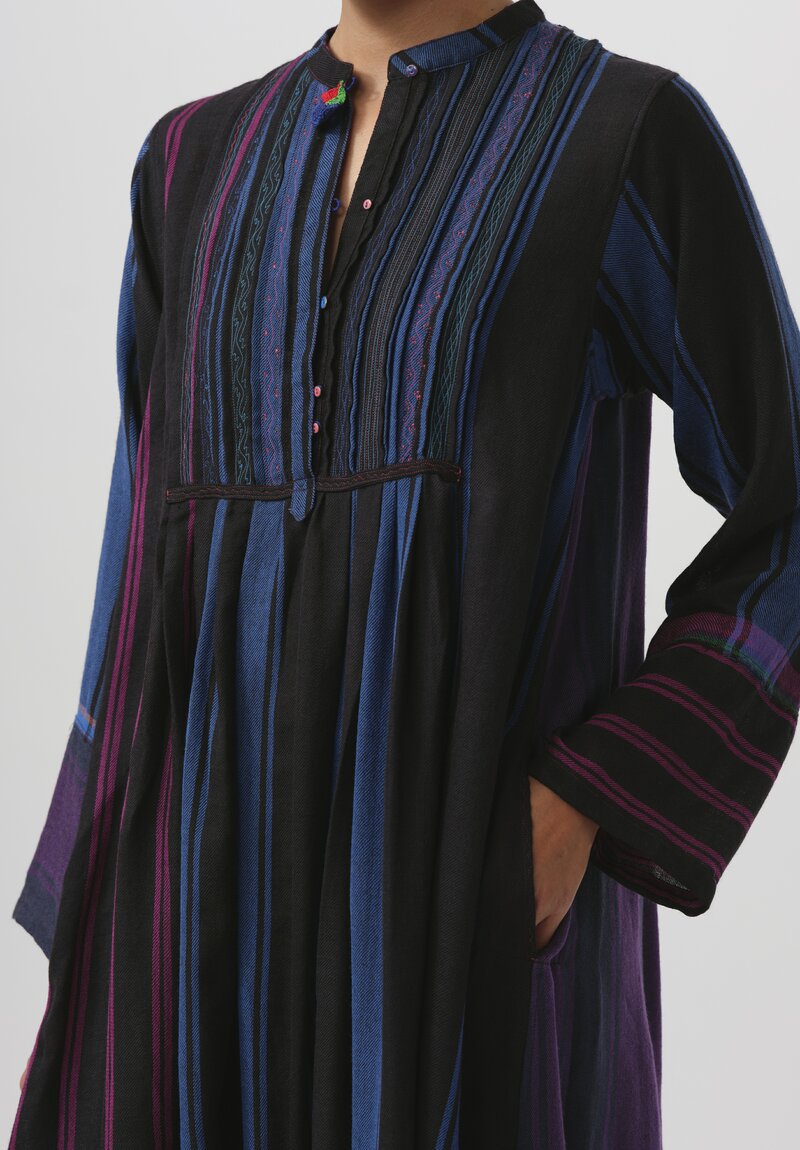 Injiri Handwoven Half-Button Folklore Tunic in Black & Blue	