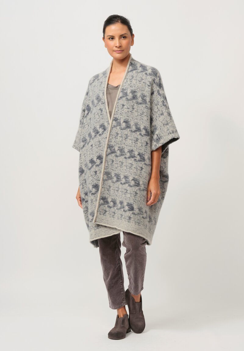 Lainey Cashmere Navajo Poncho in Oatmeal & Soft Navy	