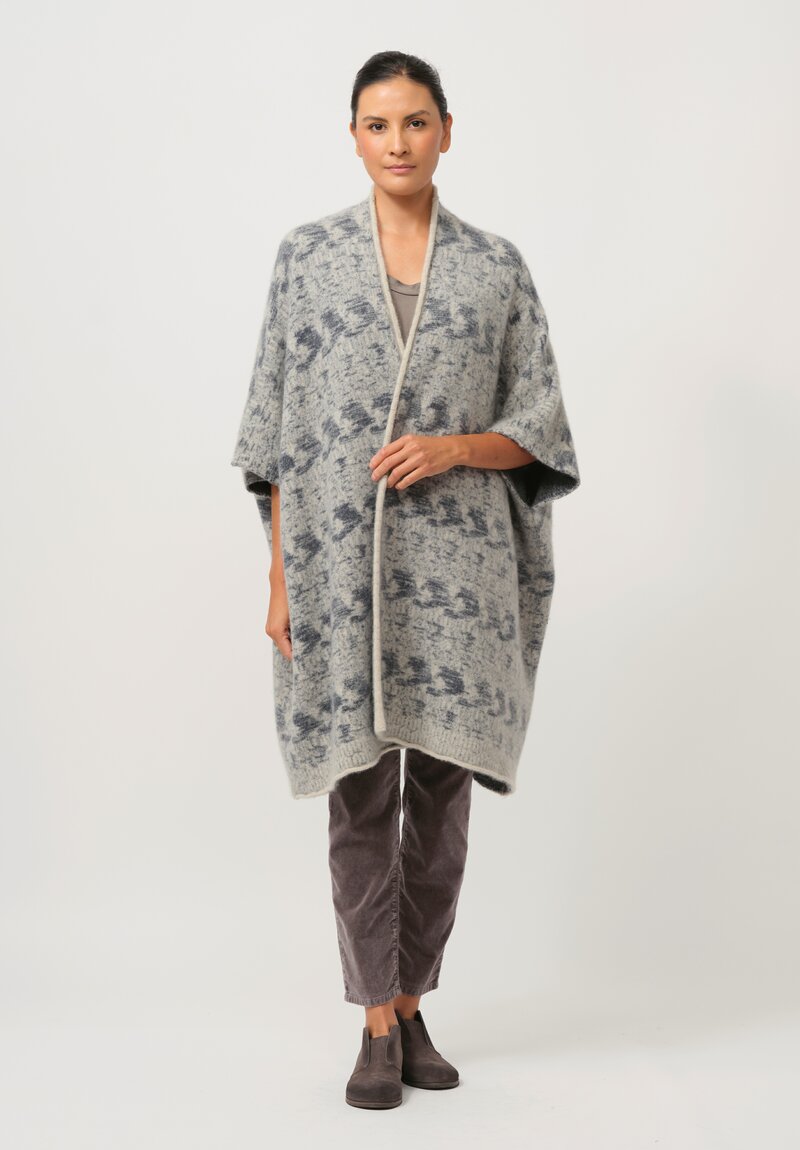 Lainey Cashmere Navajo Poncho in Oatmeal & Soft Navy	