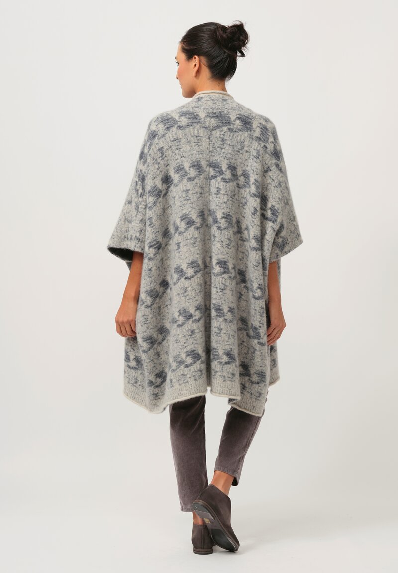 Lainey Cashmere Navajo Poncho in Oatmeal & Soft Navy	