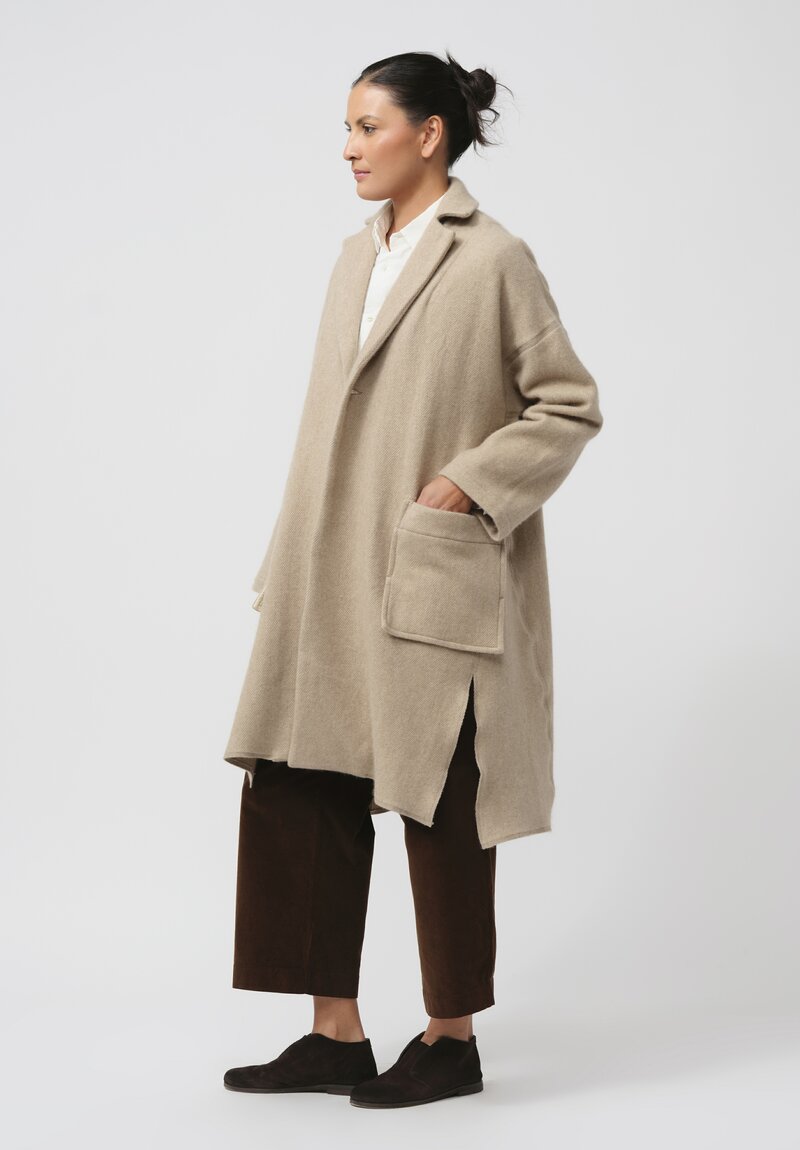 Kaval Cashmere Stole Coat in Natural	