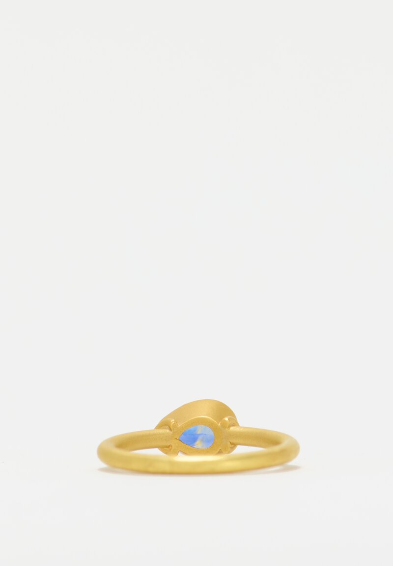 Denise Betesh 22k, Tear Drop Sapphire Ring	