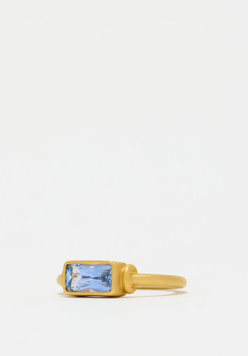 Denise Betesh 22k, Rectangular Blue Sapphire Ring	