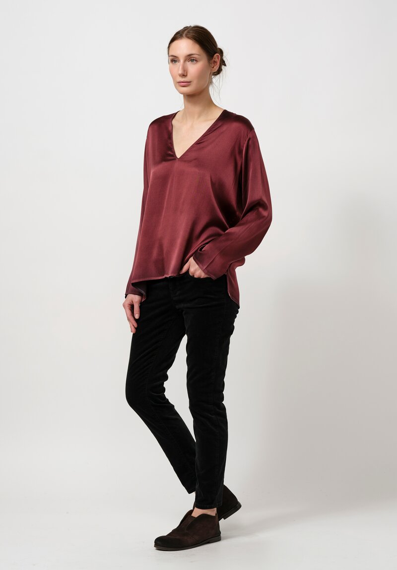 Avant Toi Hand-Painted Silk V-Neck Barchetta Top in Nero Agata Purple	