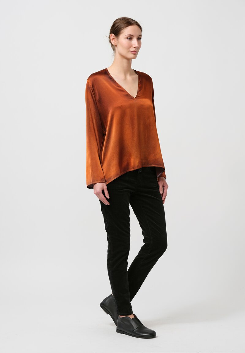 Avant Toi Hand-Painted Silk V-Neck Barchetta Top in Nero Ambra Orange	