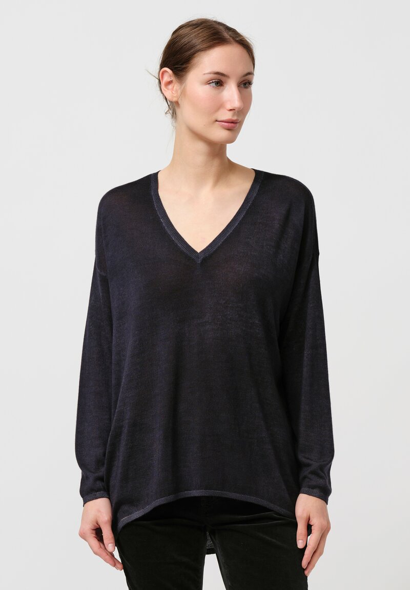 Avant Toi Cashmere & Silk Hand-Painted V-Neck Sweater in Nero Navy Blue	