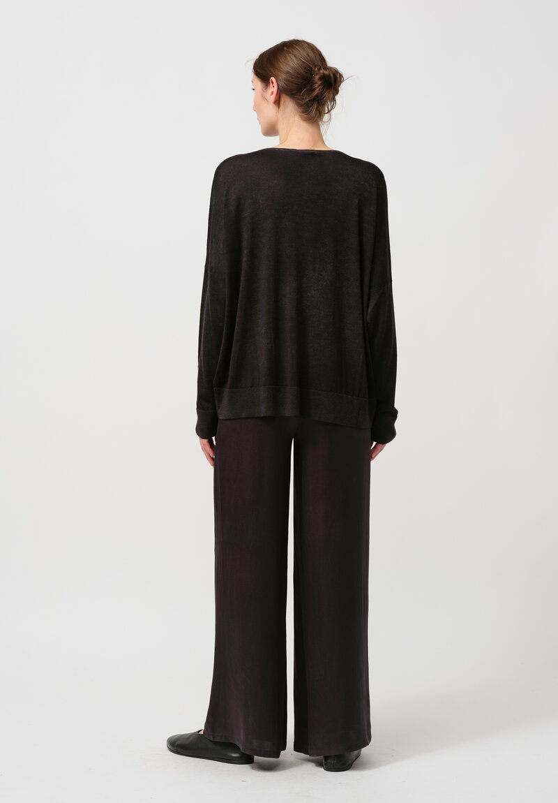 Avant Toi Cashmere & Silk V-Neck Stondata Top in Nero Black	