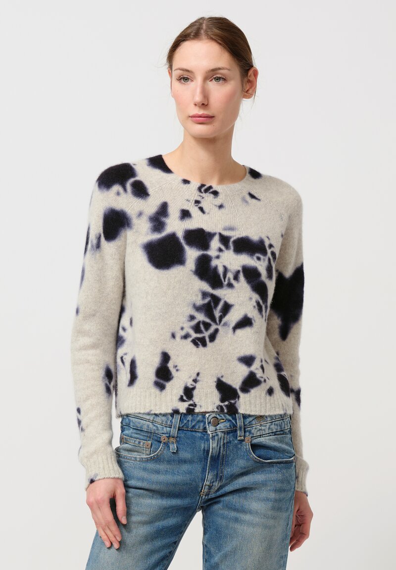 Suzusan Cashmere Madara Shibori Sweater in Light Grey & Black	