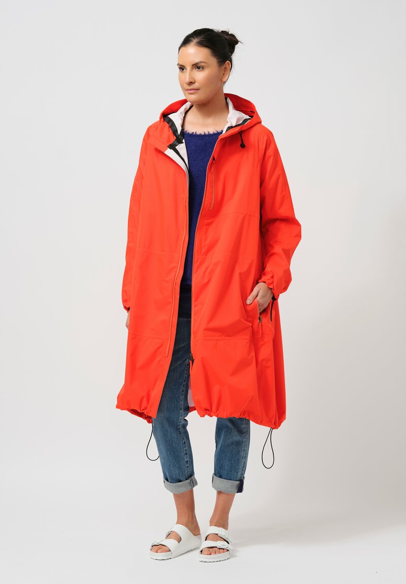 Rundholz DIP Long Windbreaker in Mandarine