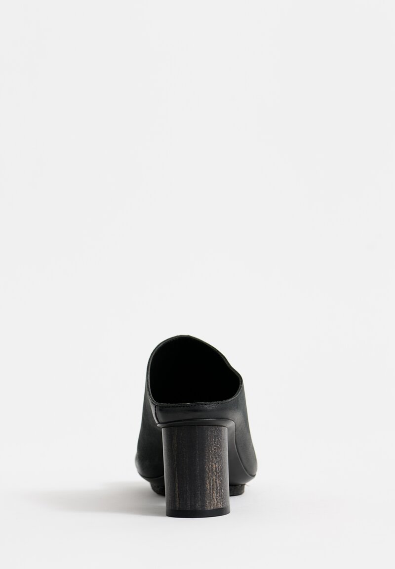 Uma Wang Leather Stone Mules in Black