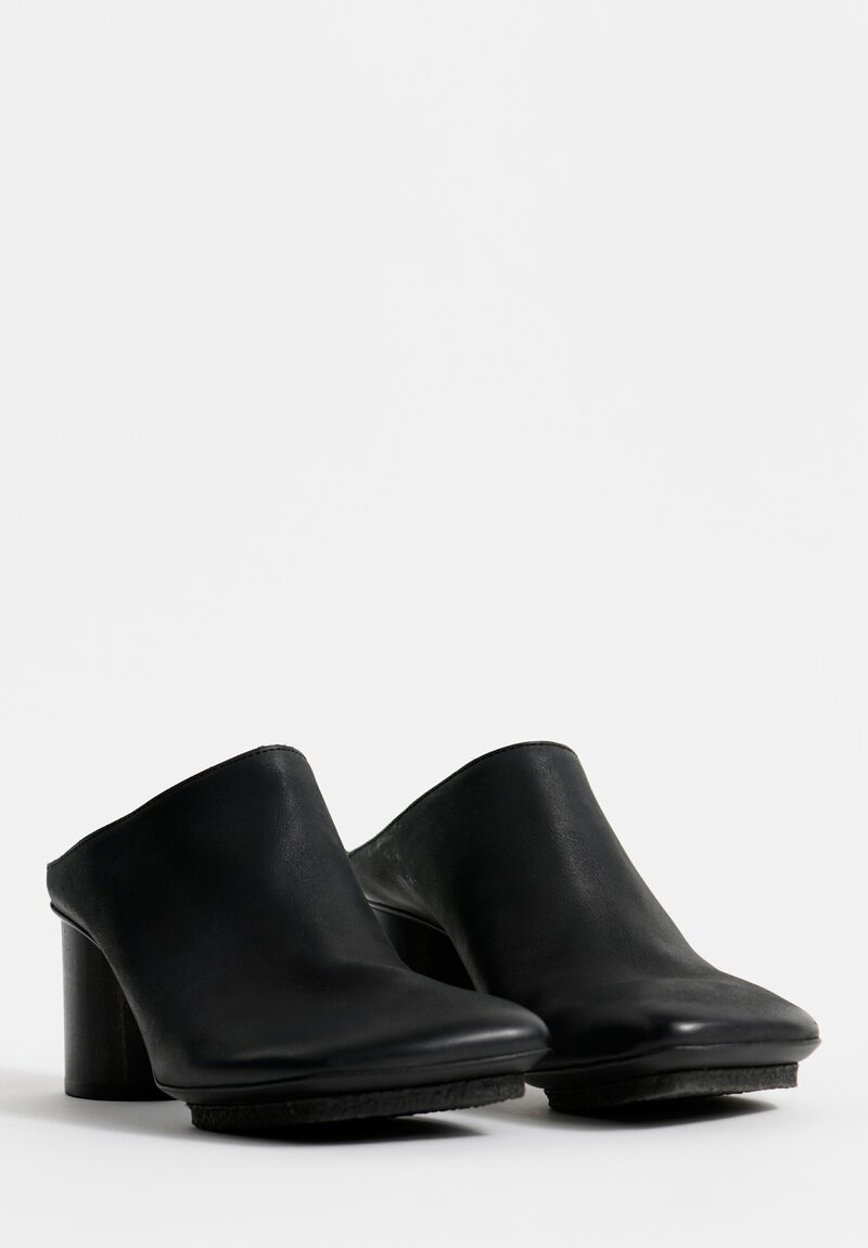 Uma Wang Leather Stone Mules in Black