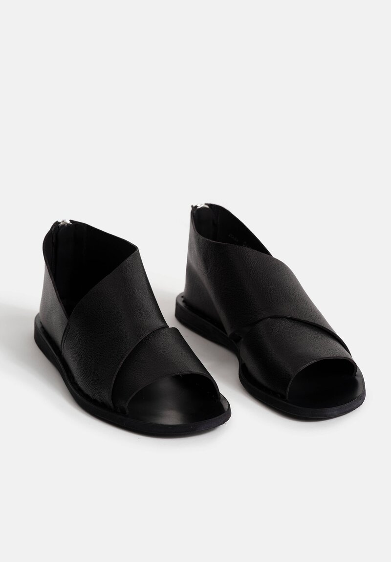 Officine Creative Leather Itaca Ignis Sandal in Black