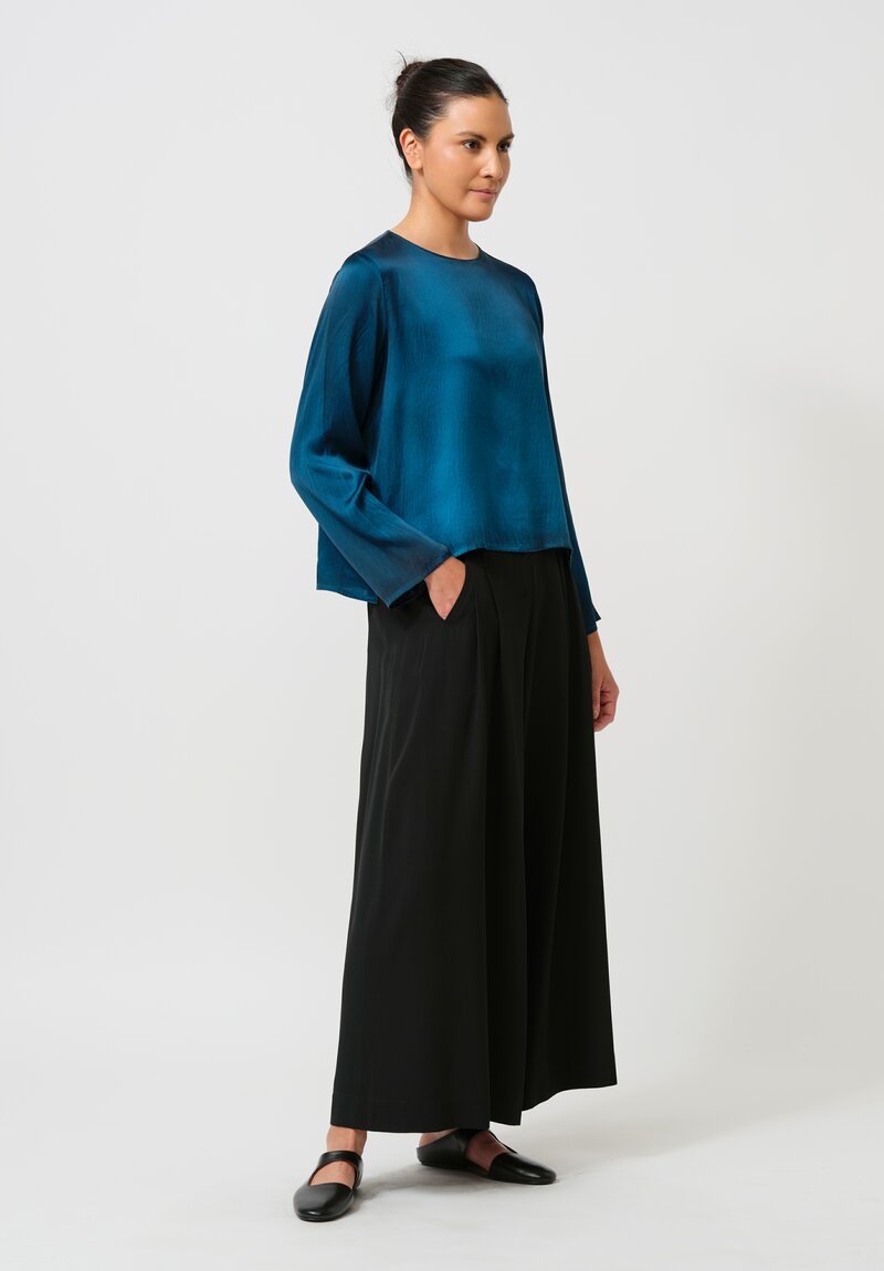 Avant Toi Round Neck Maglia Silk Top in Nero & Topazio Blue
