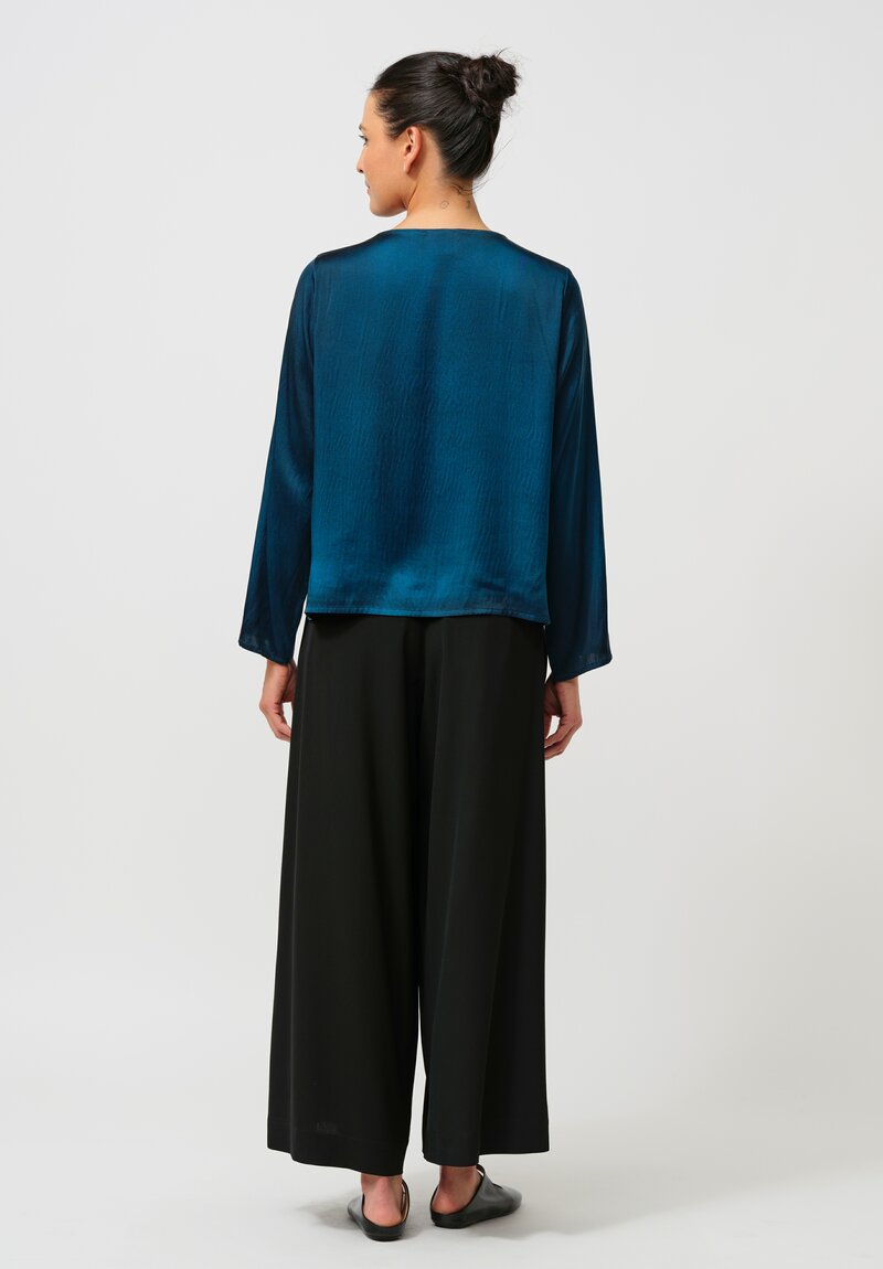 Avant Toi Round Neck Maglia Silk Top in Nero & Topazio Blue