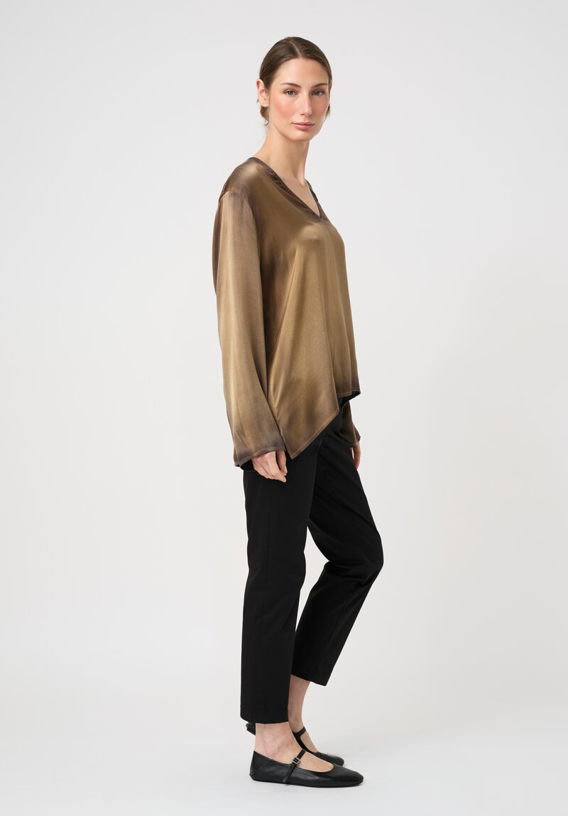 Avant Toi Silk Hand-Painted V-Neck Top in Nero & Cumino Brown