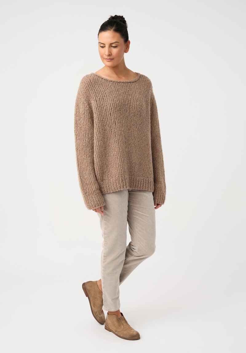 Wommelsdorff Cashemere & Silk Hand-Knit Faye Scooped Neck Sweater in Toffee Brown