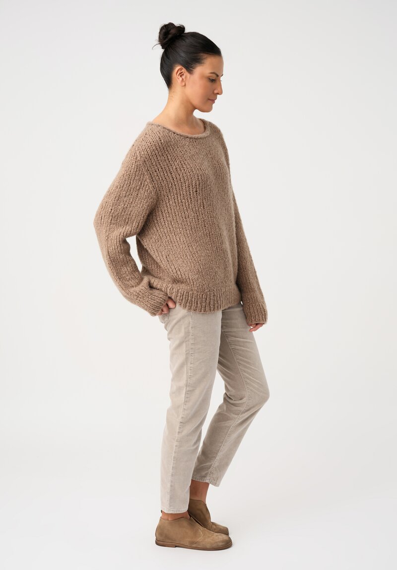 Wommelsdorff Cashemere & Silk Hand-Knit Faye Scooped Neck Sweater in Toffee Brown