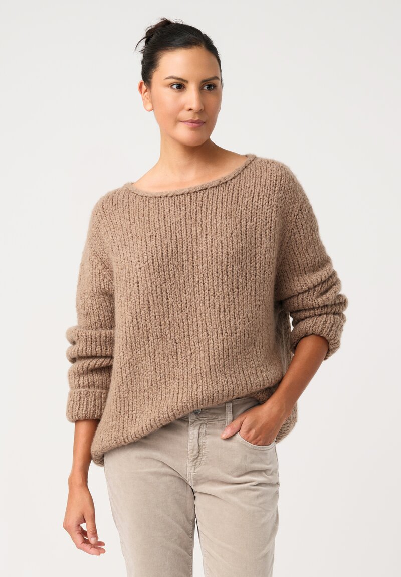 Wommelsdorff Cashemere & Silk Hand-Knit Faye Scooped Neck Sweater in Toffee Brown