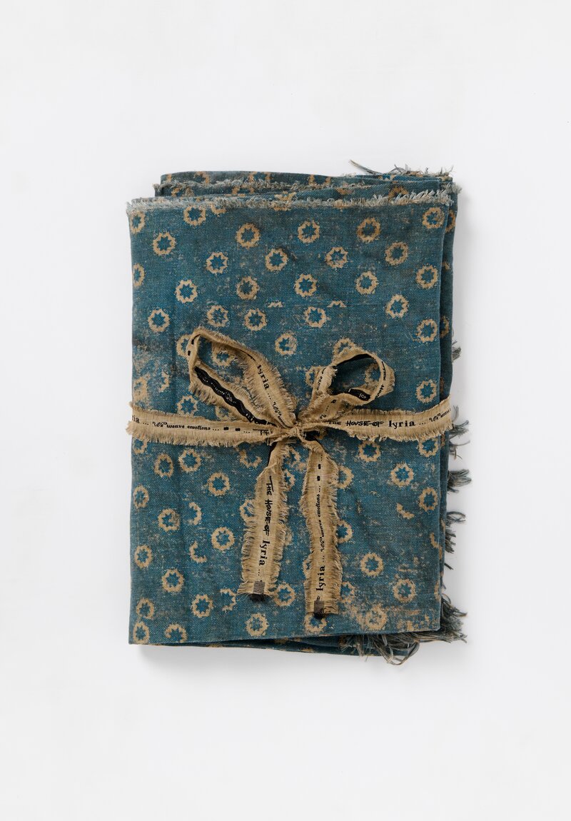 The House of Lyria Linen Starburst Sollievo Tablecloth in Blue & Natural