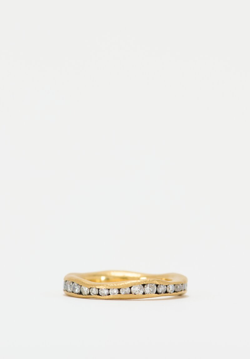 TAP by Todd Pownell 18k, Chanenel Set Diamond Band