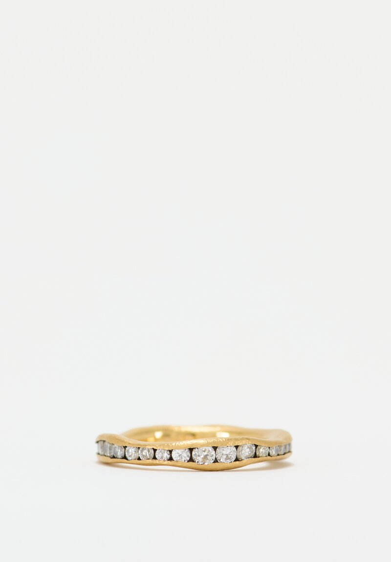 TAP by Todd Pownell 18k, Chanenel Set Diamond Band