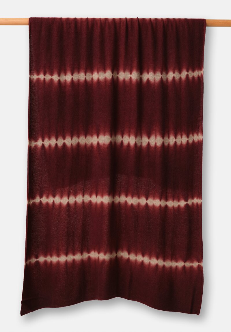 Suzusan Cashmere Knit Nuisuji Shibori Travel Shawl in Bordeaux Red & Sand