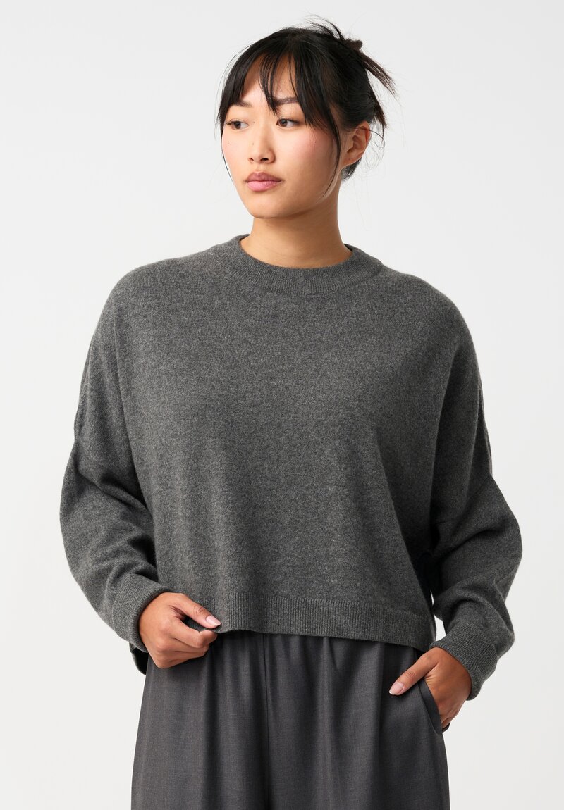 Dusan Cashmere Iconic Crewneck Sweater in River Stone Grey