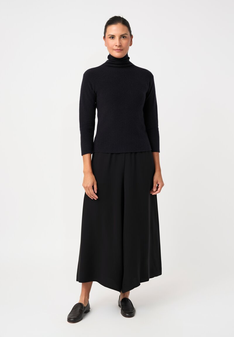 Dusan Silk Crepon Gaucho Pants in Black