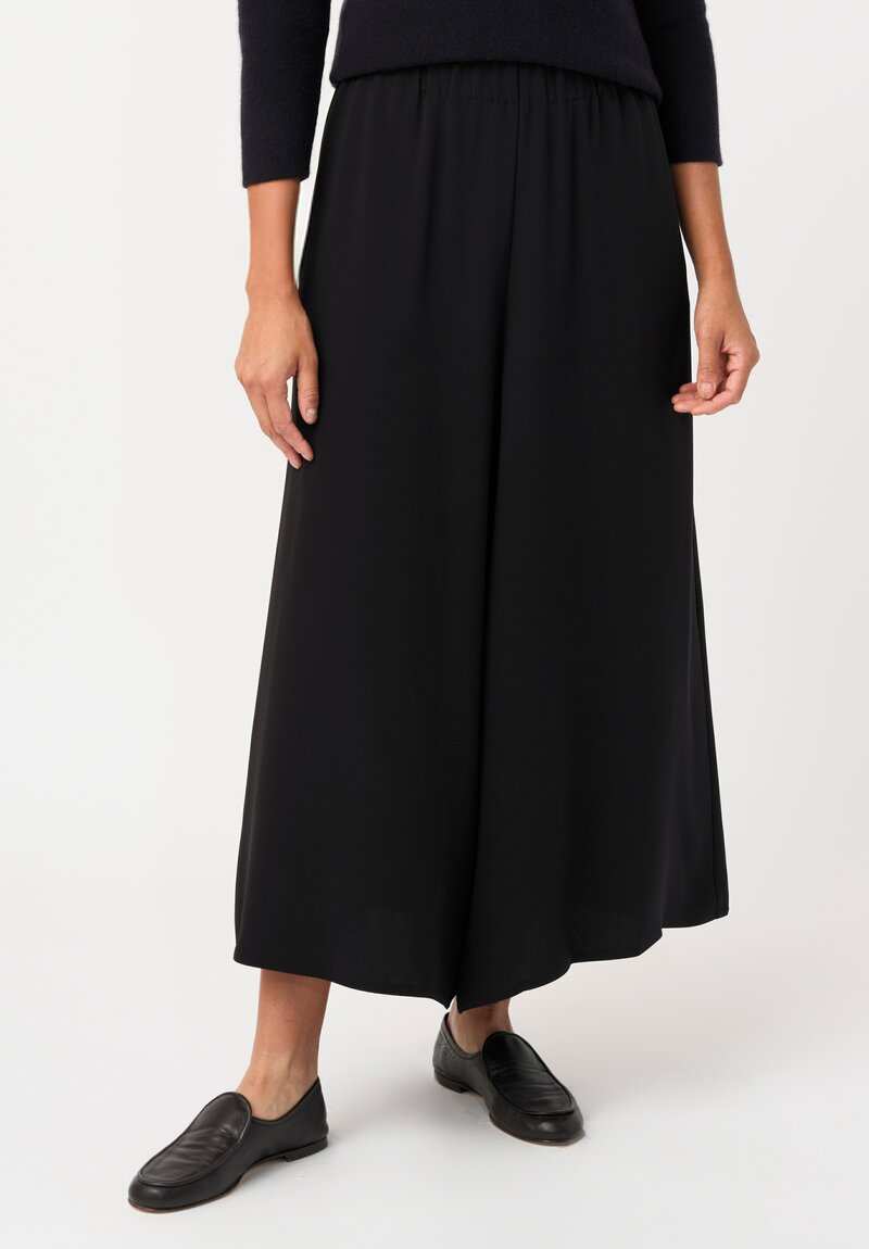 Dusan Silk Crepon Gaucho Pants in Black
