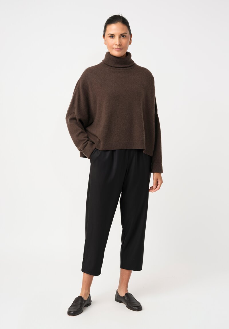 Dusan Tasmania Carrot Pants in Black